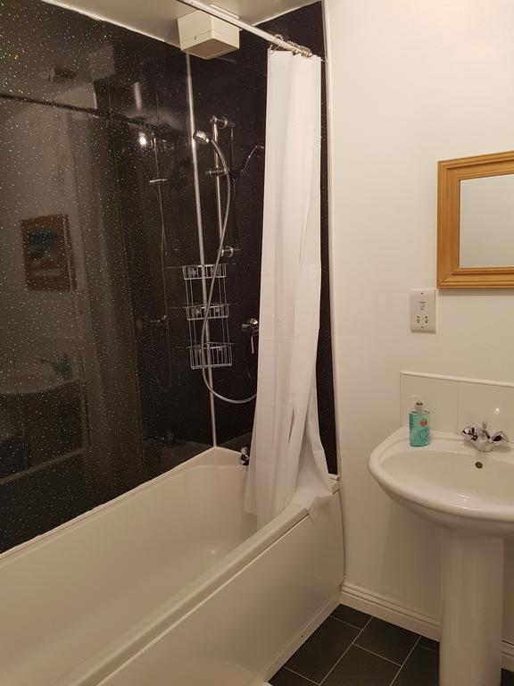 Bathgate Contractor And Business Apartment Exterior foto